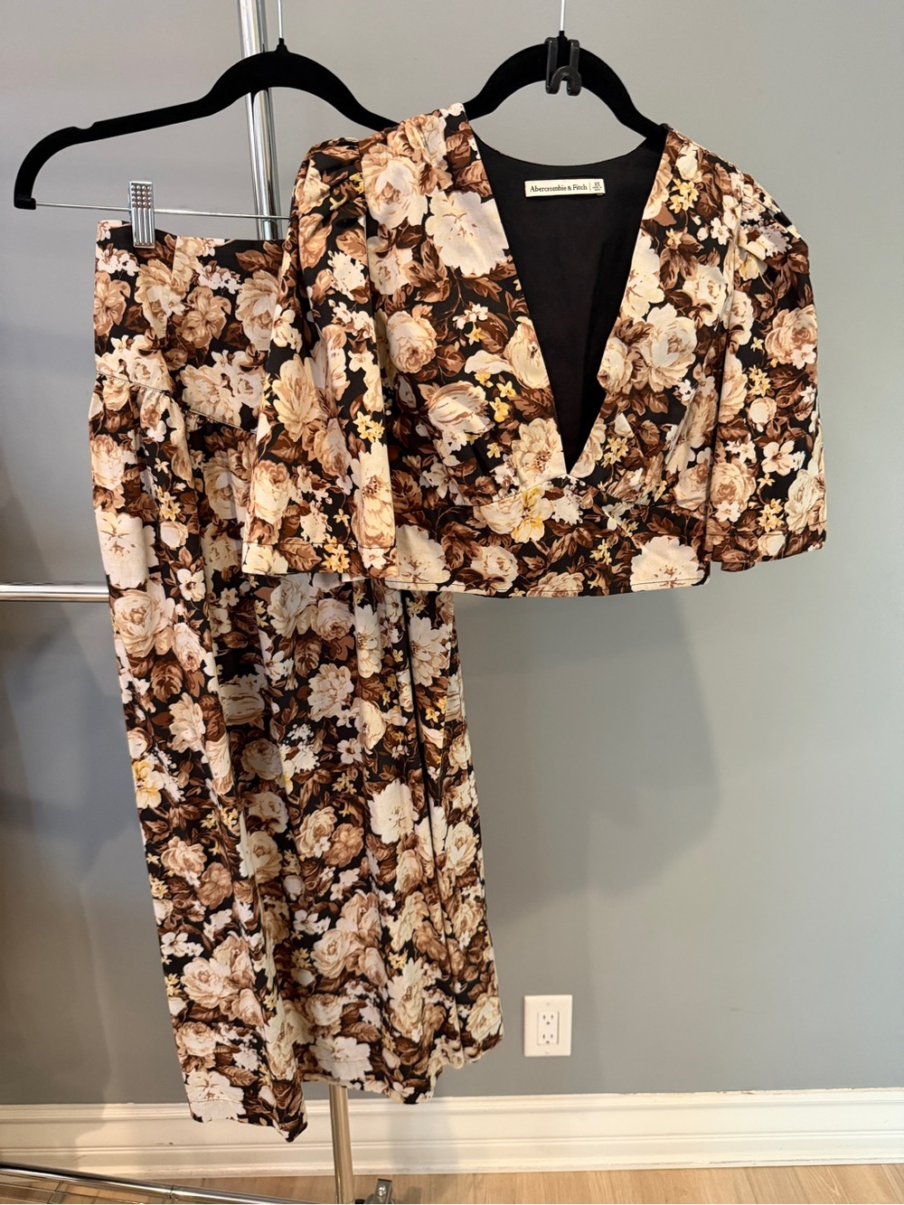 Abercrombie Brown Floral Matching Top & Skirt Set XS/XXS